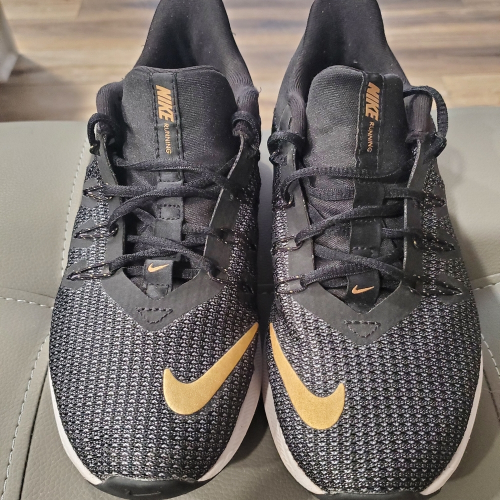 Nike,Size 5 women, can fit 3youth.